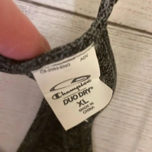 EUC Women’s C9 Charcoal Gray Workout Tank Top in XL​ - Picture 2 of 5